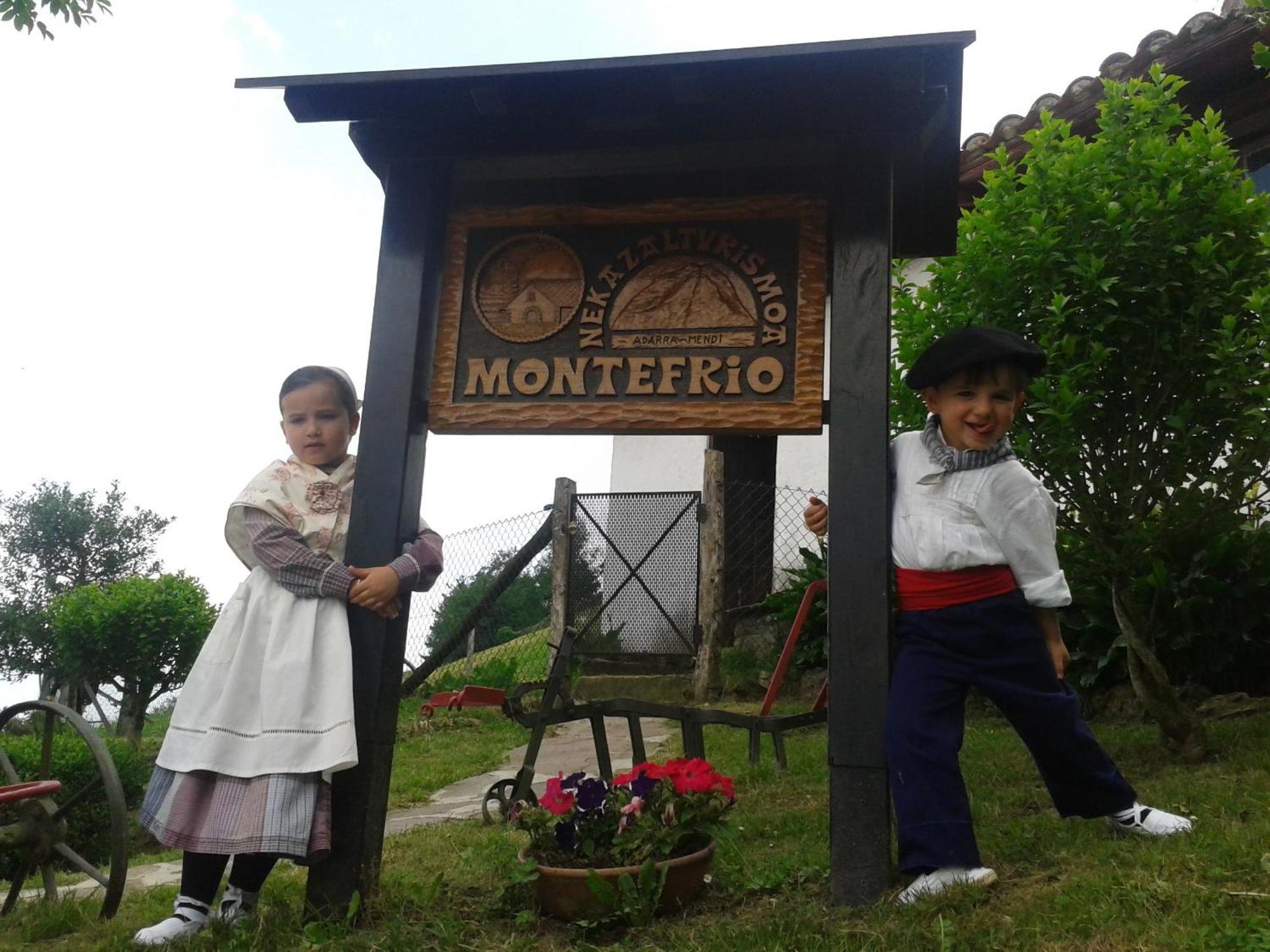 Agroturismo Montefrio อูร์นีตา ภายนอก รูปภาพ